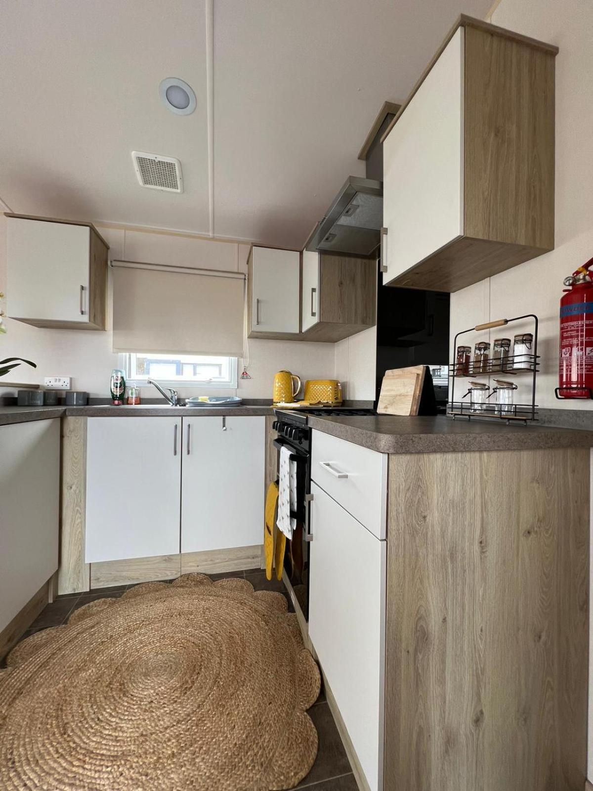 Luxurious Three Bedroom Caravan Jaywick Sands Zewnętrze zdjęcie